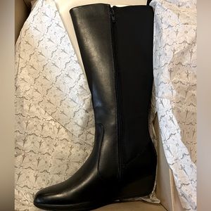 Clarks Leather Portrait Merla Wedge
Tall Boots